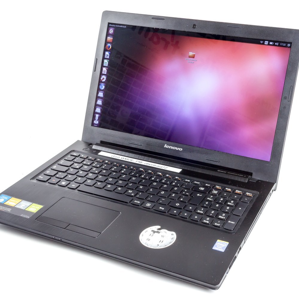 Laptop 15" Core i5 8GB, caja abierta