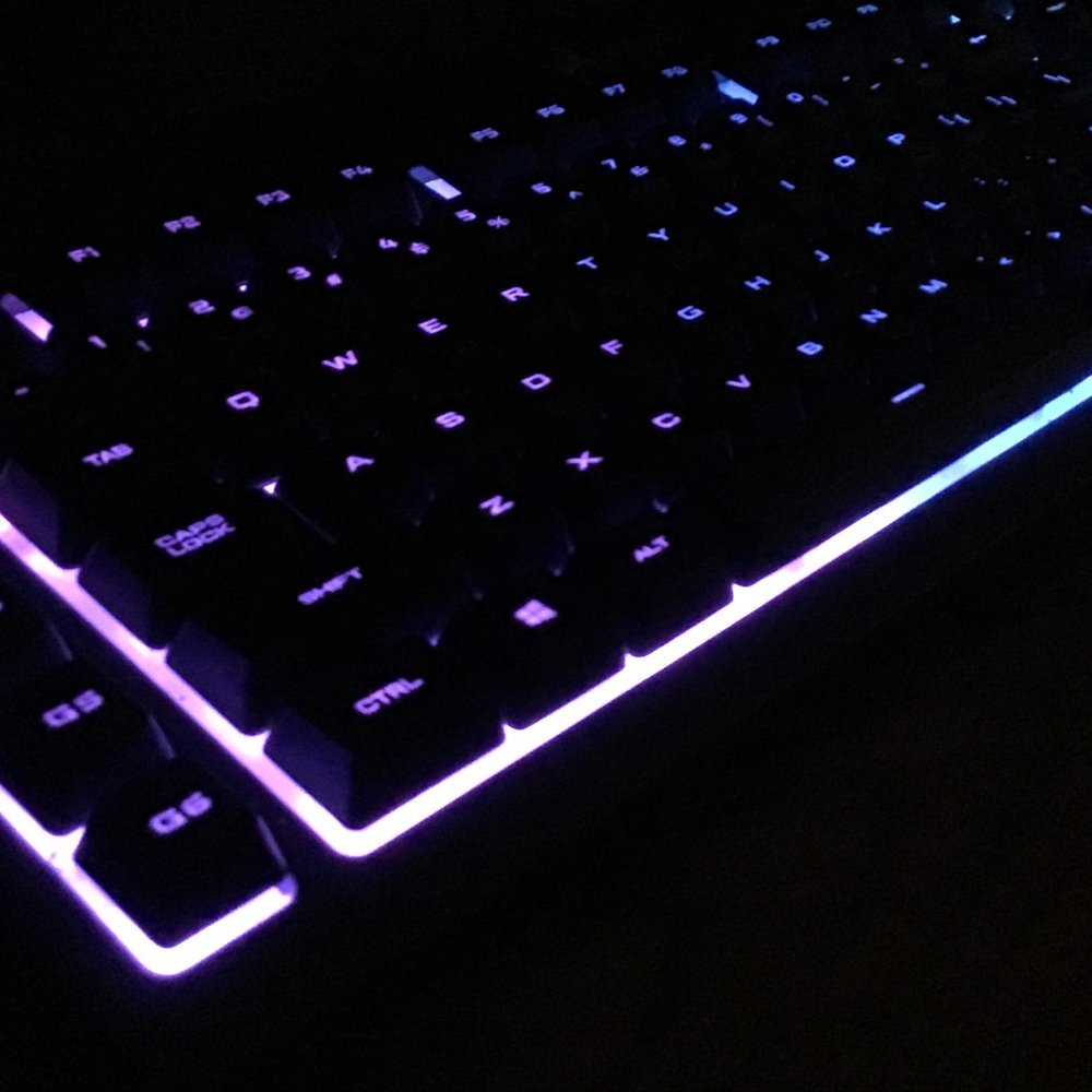 Teclado mecánico retroiluminado, caja abierta